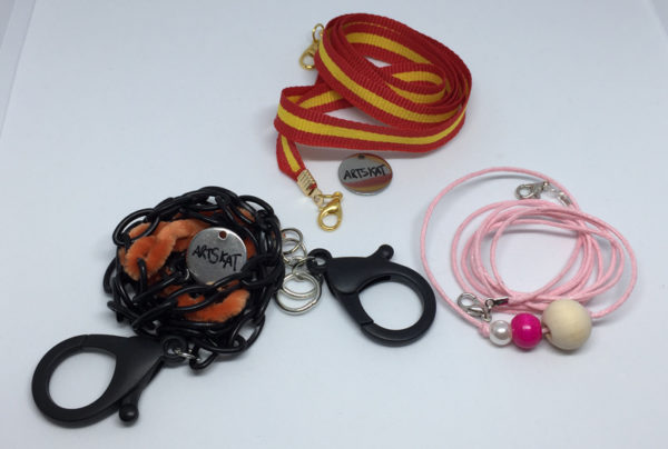 collar-mask ArtSkat PACK TRES ROSITA CADENA NEGRA BANDERA